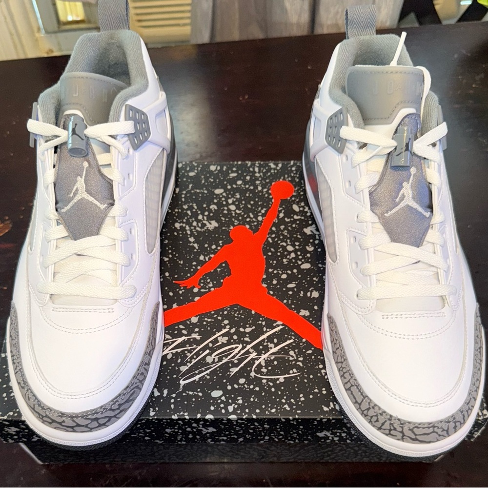NEW JORDAN SPIZIKE LOW Nike Air Jordan Gray and White Sneakers
